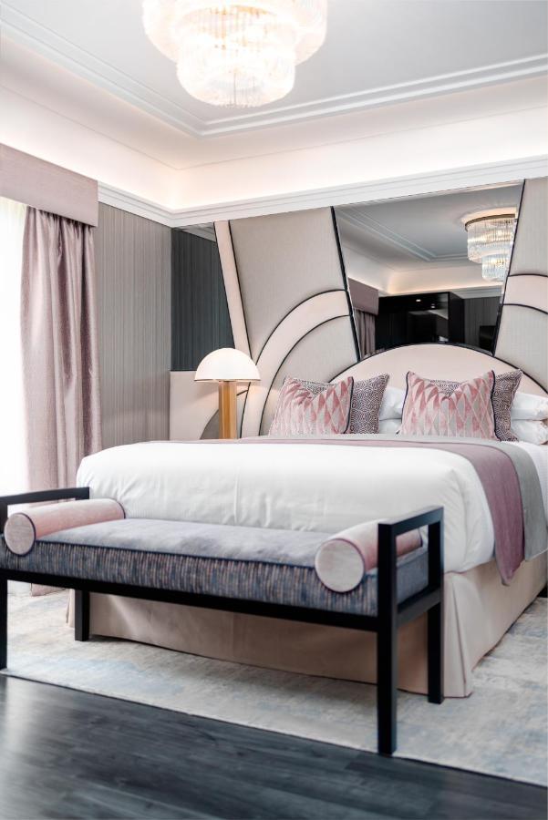 No.4 Carlton Hotel เซาธ์แธมป์ตัน ภายนอก รูปภาพ