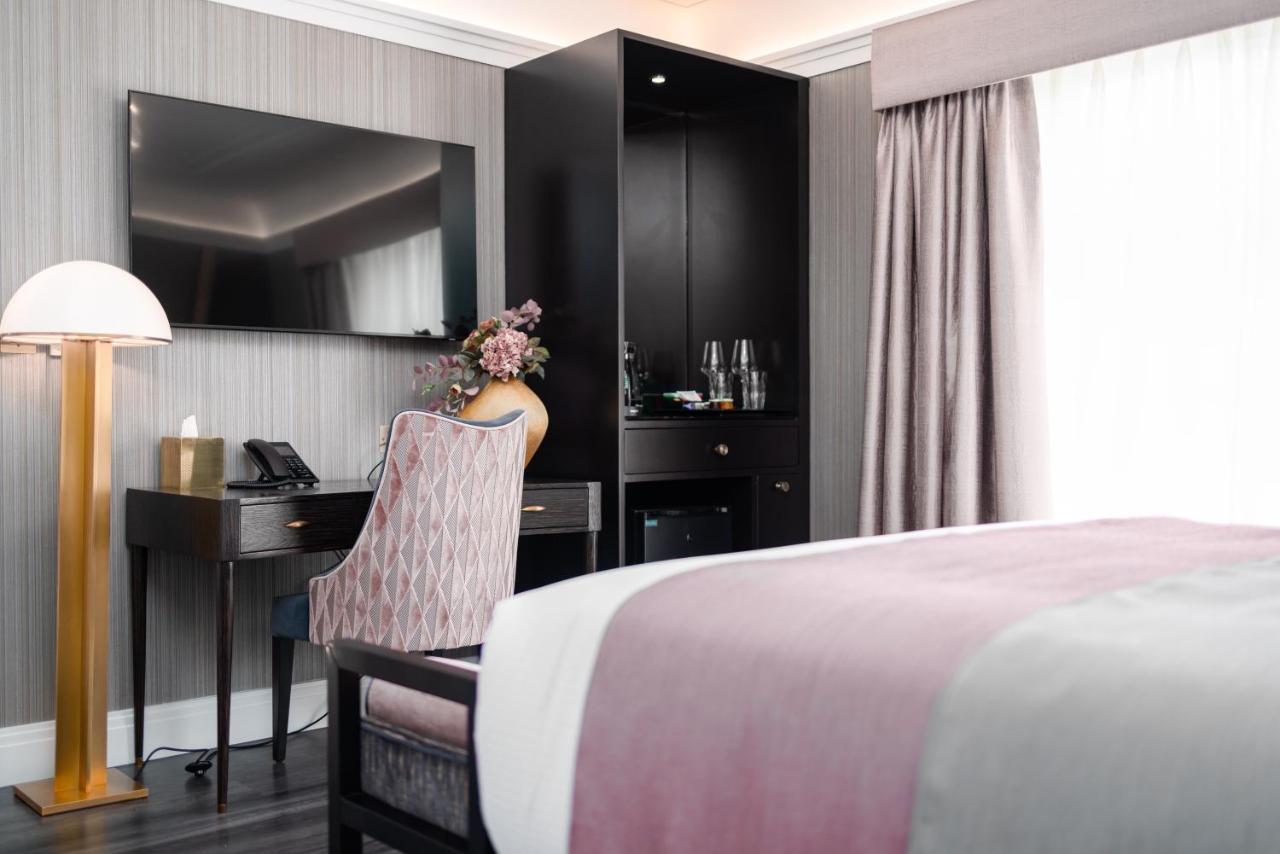 No.4 Carlton Hotel เซาธ์แธมป์ตัน ภายนอก รูปภาพ