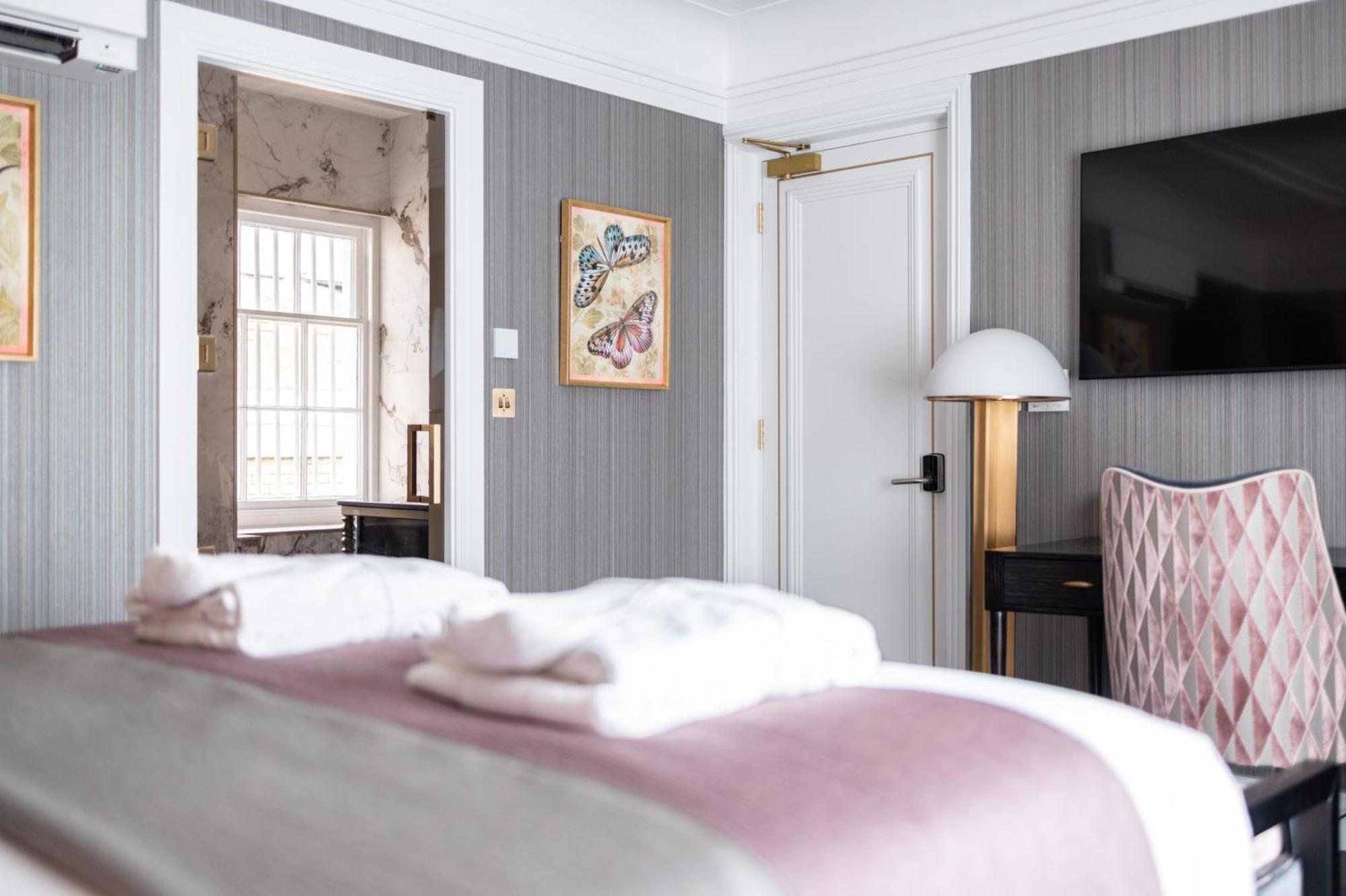 No.4 Carlton Hotel เซาธ์แธมป์ตัน ภายนอก รูปภาพ